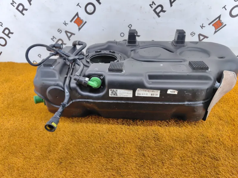 Бак топливный