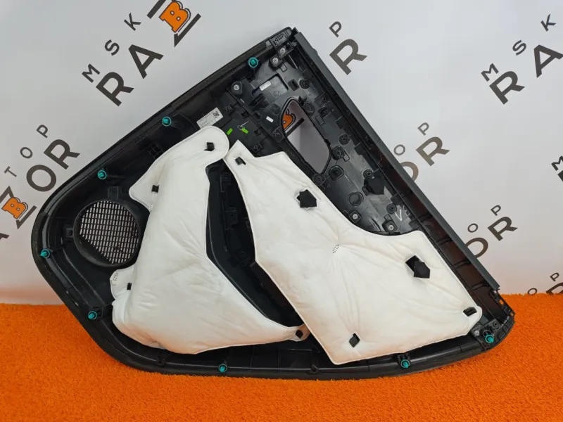 Обшивка двери