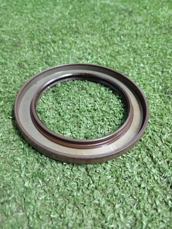 Сальник коленвала задний