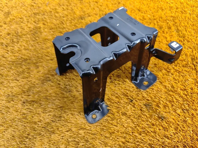 Кронштейн подлокотника