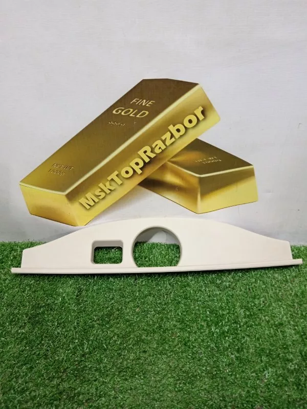 Накладка замка багажника