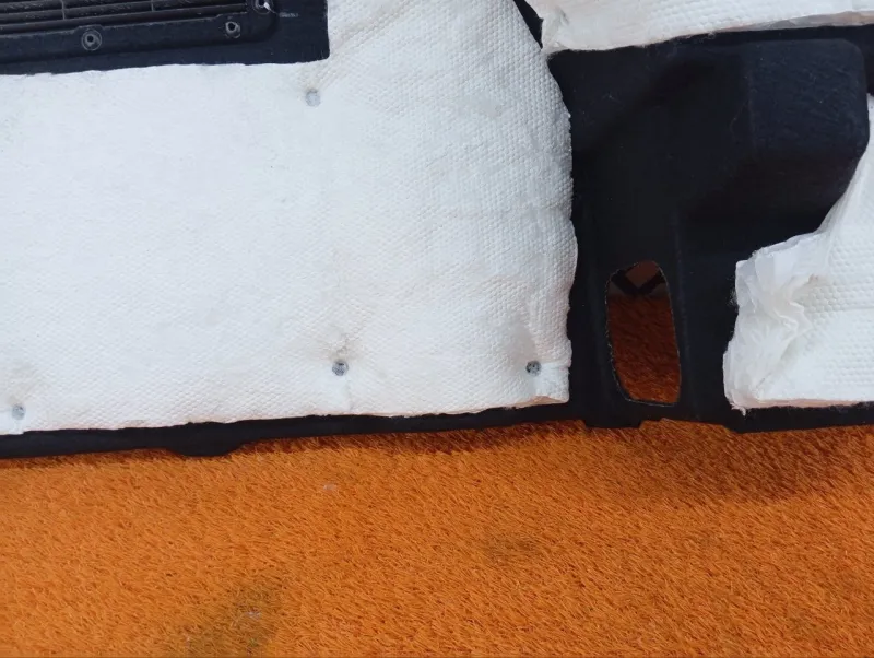 Обшивка багажника