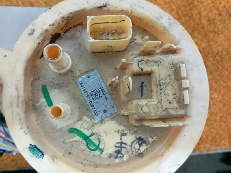 Бензонасос