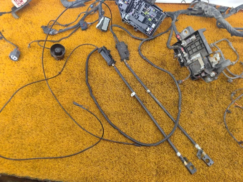 Проводка подкапотная