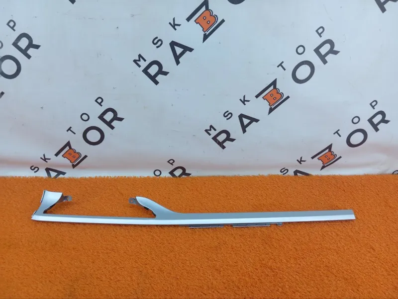 Накладка на торпедо