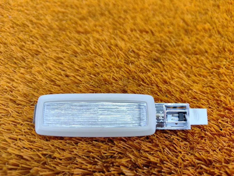 Плафон салона