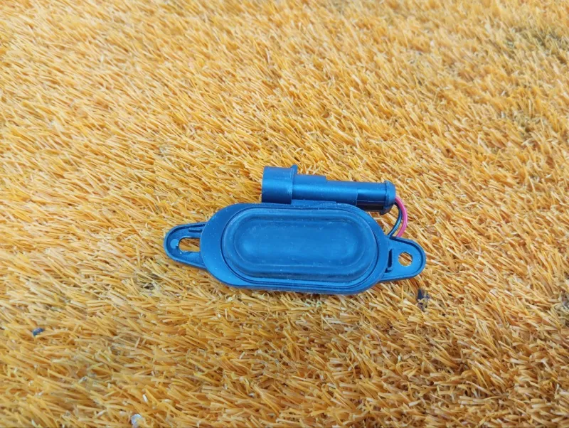 Кнопка багажника