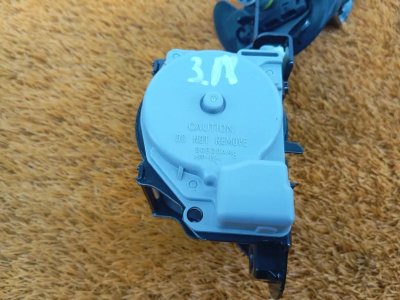 Ремень безопасности