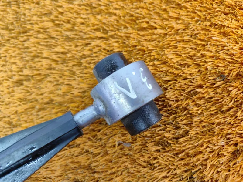 Стойка стабилизатора