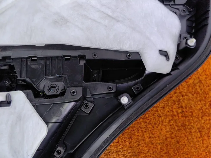 Обшивка двери