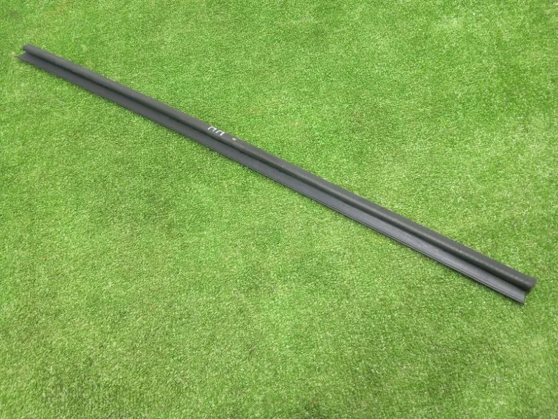 Уплотнитель стекла двери