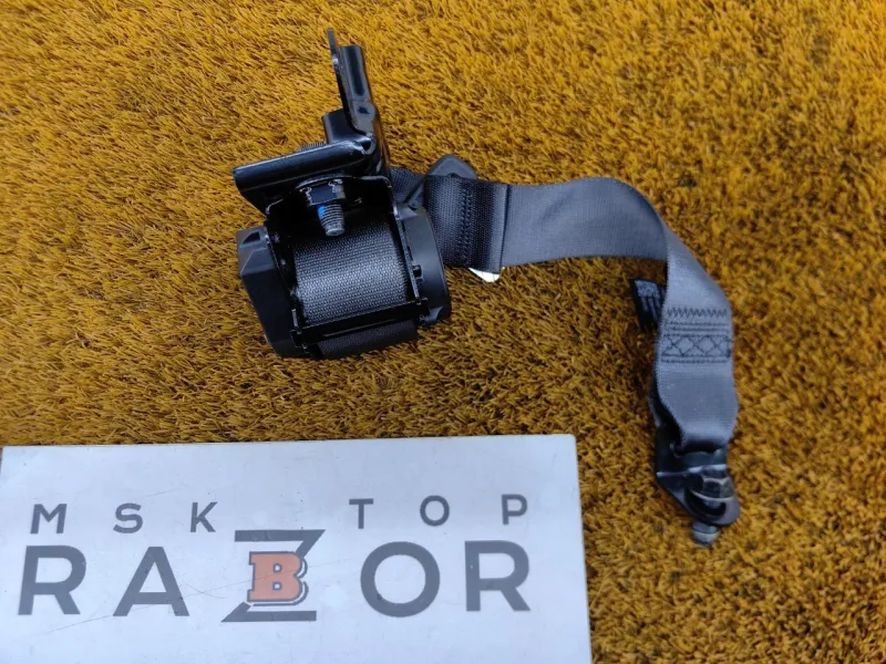 Ремень безопасности