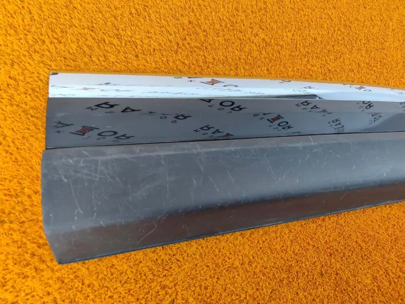 Молдинг двери