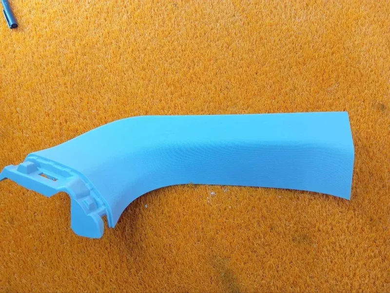 Обшивка двери багажника