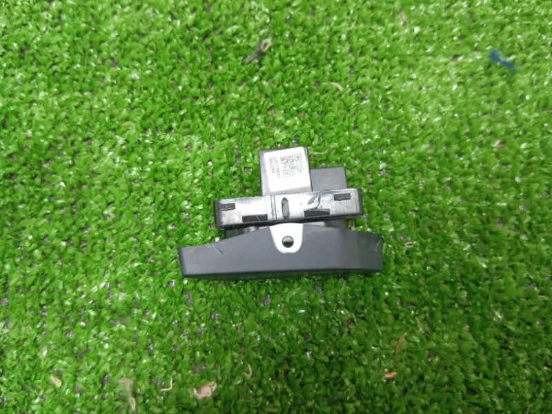 Кнопка центрального замка