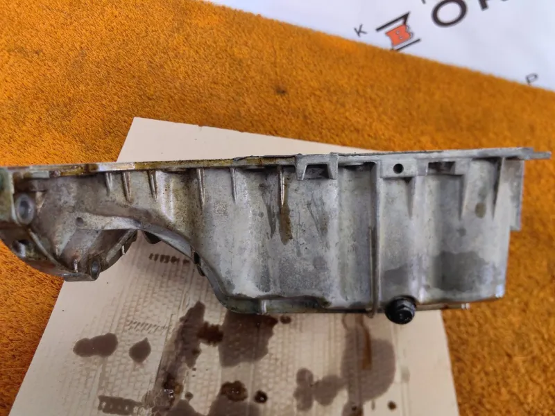 Поддон двигателя