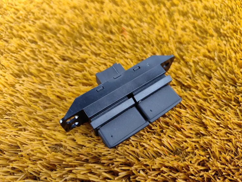 Кнопка обогрева сидений