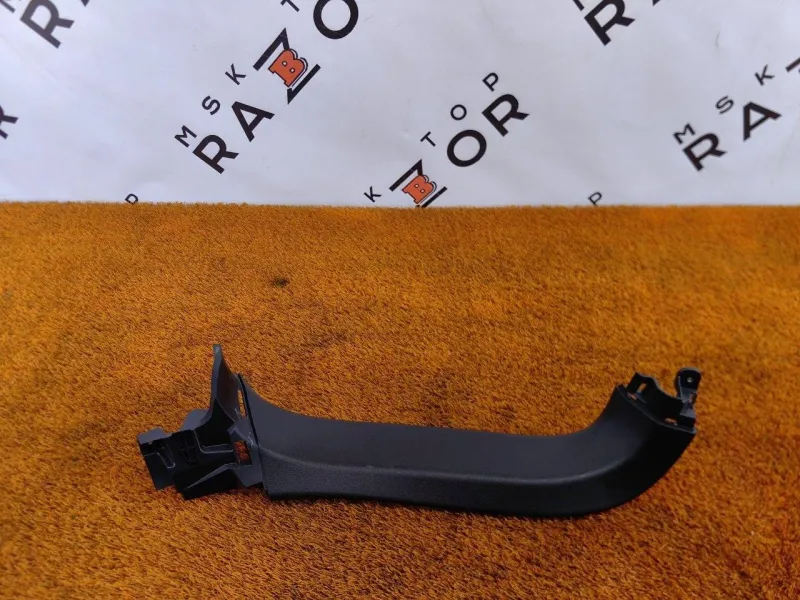 Накладка крышки багажника