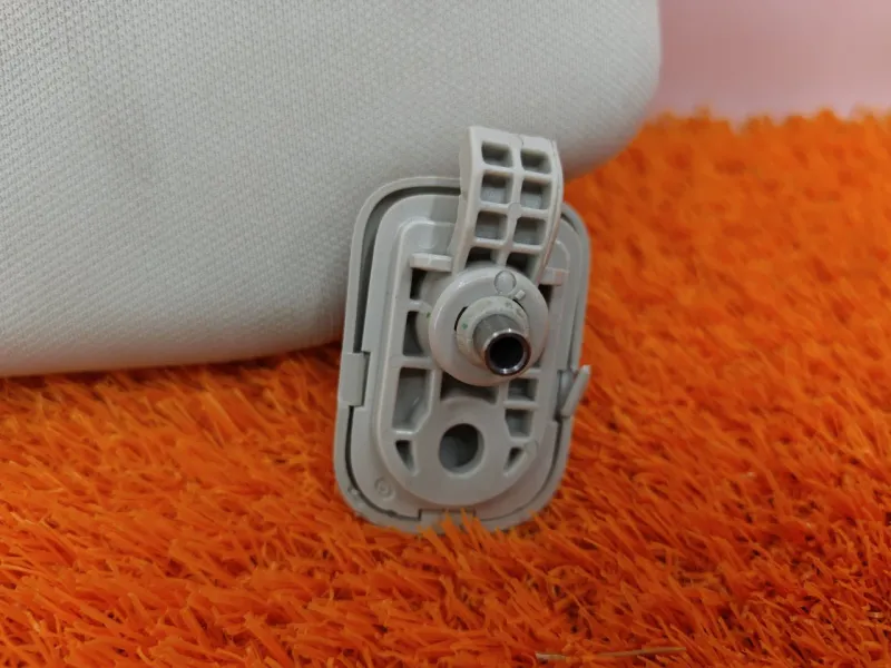 Козырек солнцезащитный