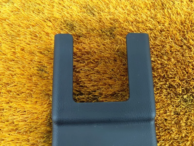 Заглушка крепления сиденья