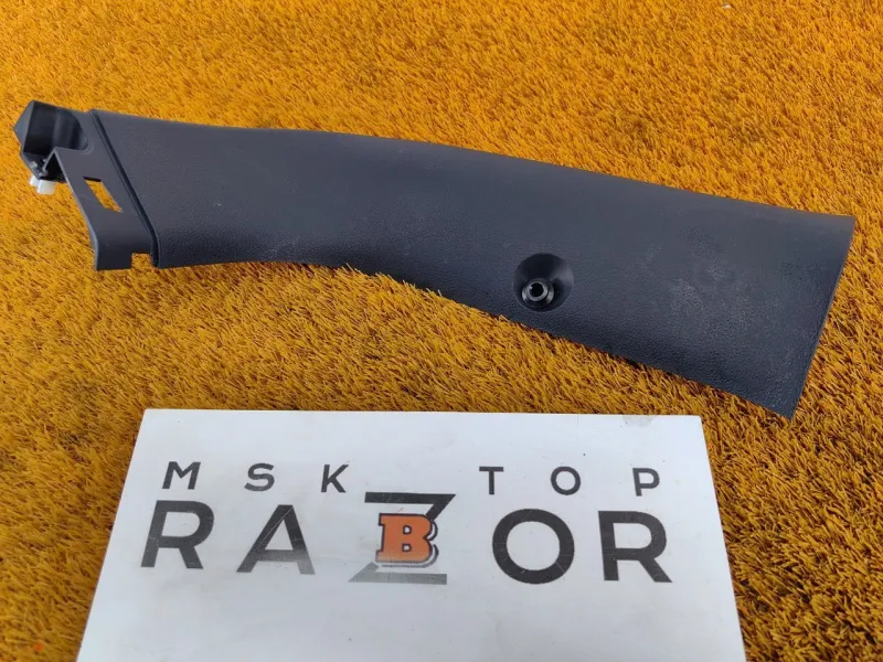 Накладка крышки багажника