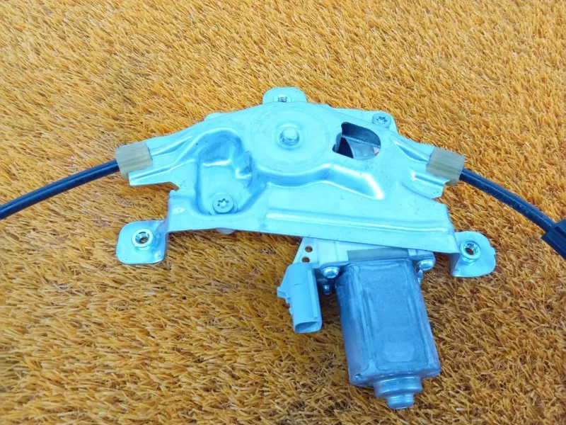 Стеклоподъемник