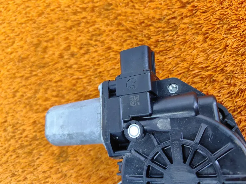 Стеклоподъемник