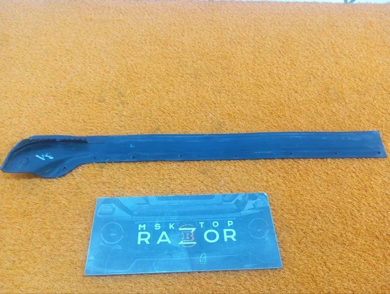 Уплотнитель двери