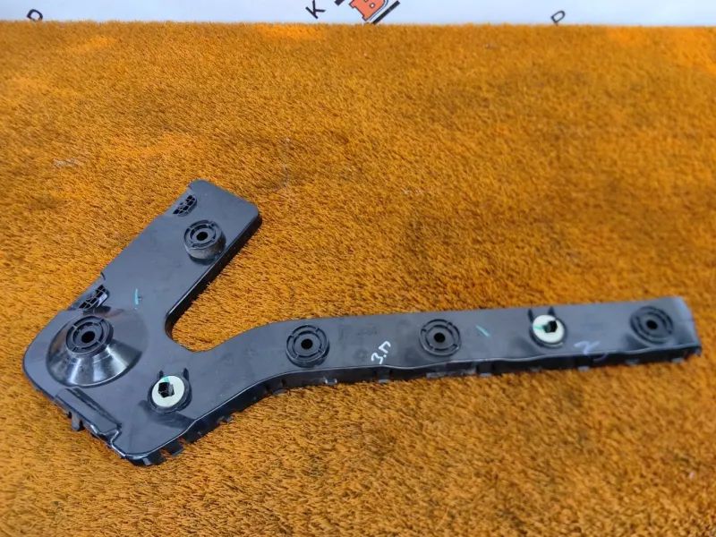 Кронштейн бампера