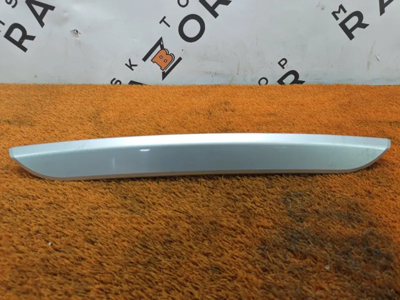 Накладка крышки багажника