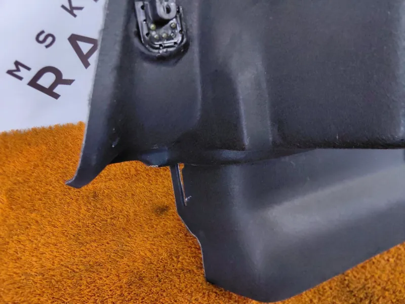 Обшивка багажника