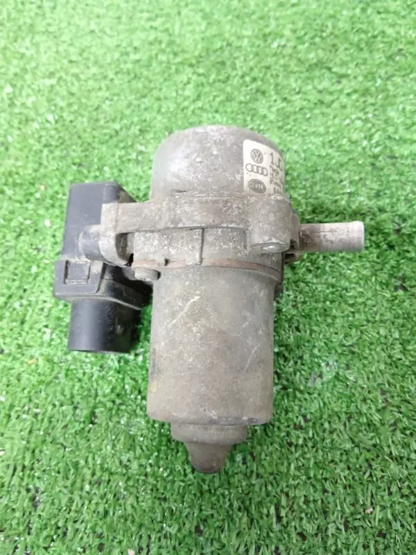 Насос вакуумный