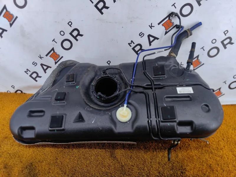 Бак топливный