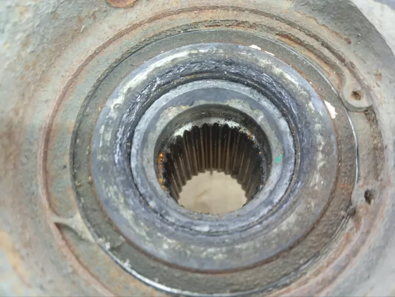 Кулак поворотный