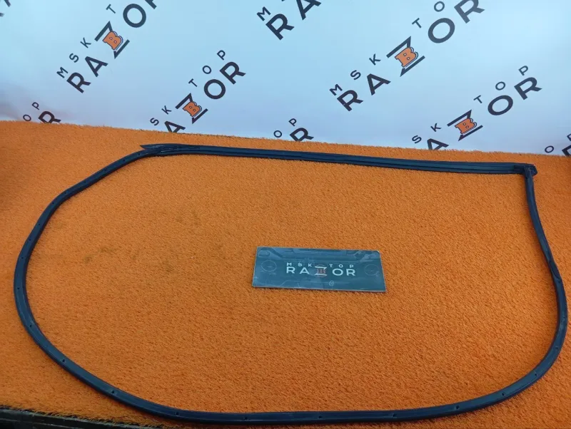 Уплотнитель двери