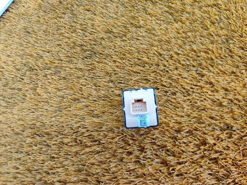 Кнопка обогрева сидений