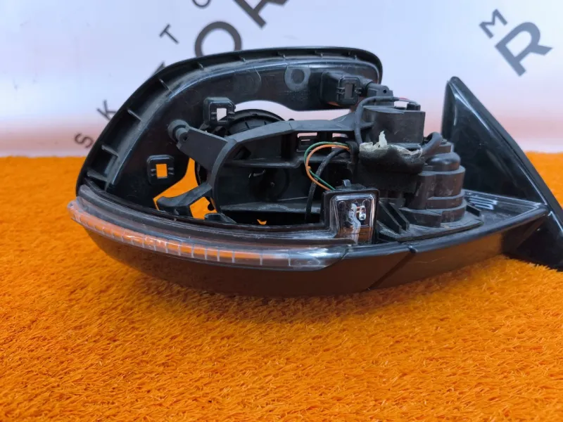 Зеркало боковое