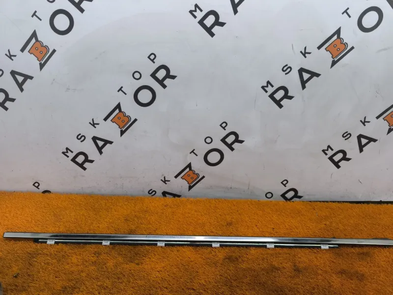 Молдинг стекла