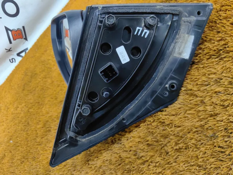 Зеркало боковое