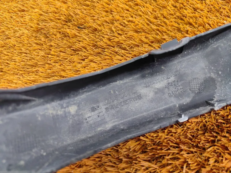 Накладка бампера