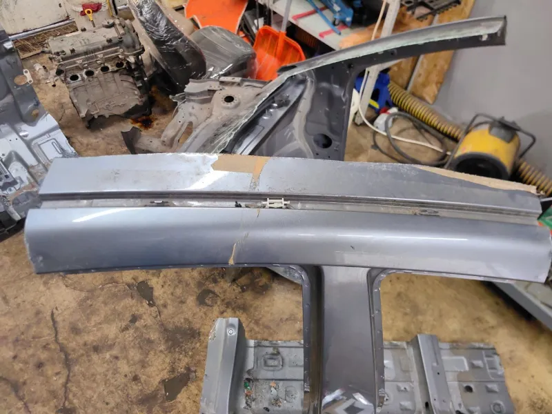 Порог с центральной стойкой