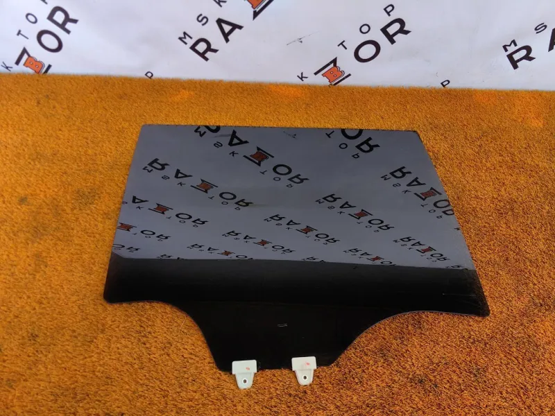 Стекло двери