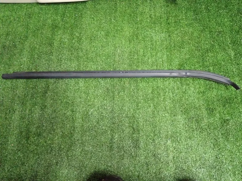 Уплотнитель стекла двери