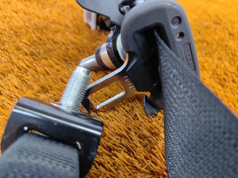 Ремень безопасности