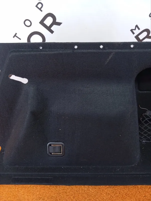 Обшивка багажника