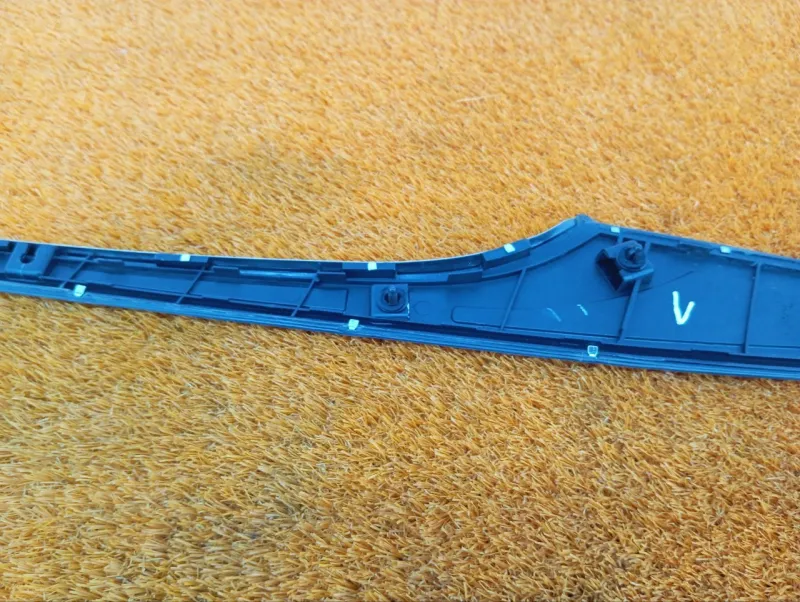 Молдинг кузова