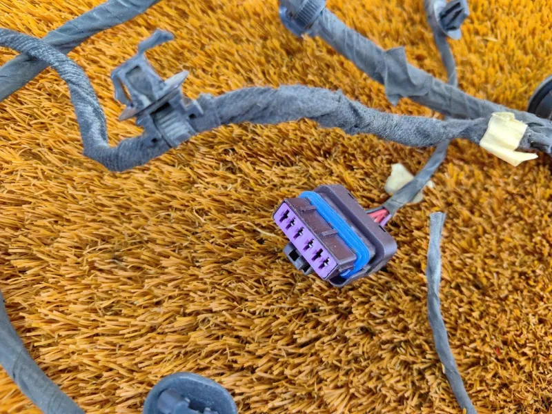 Проводка двери