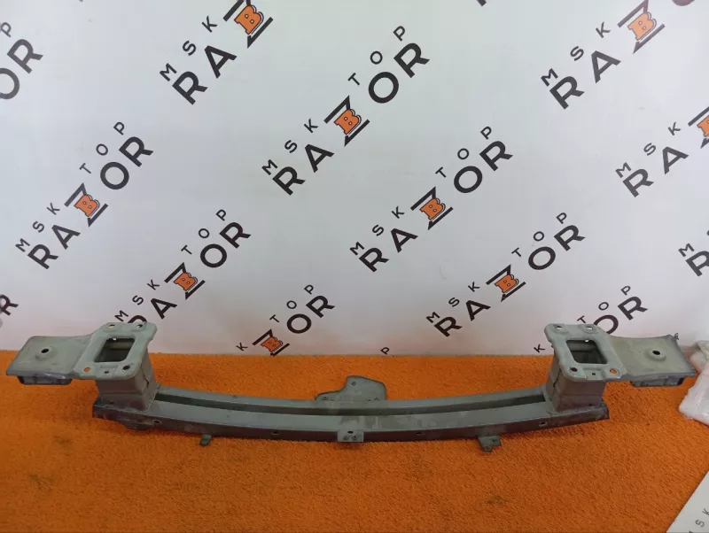 Усилитель бампера