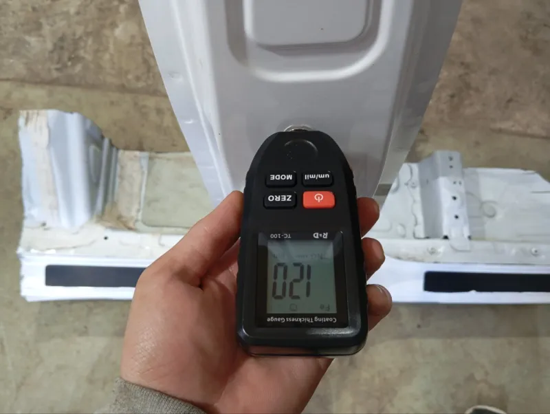 Порог с центральной стойкой