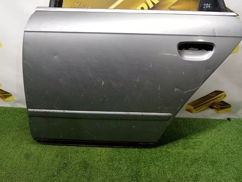 Дверь Audi A4 2005 8E0833051J B7, задняя левая